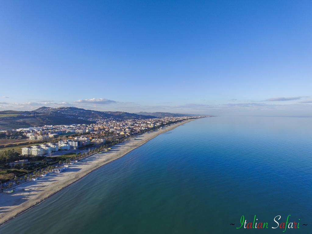 Verde Mare "Appartamenti Per Vacanze" Tortoreto Екстер'єр фото