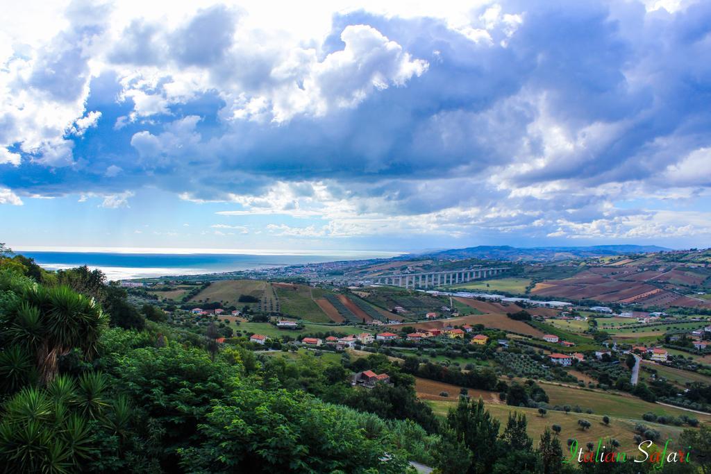 Verde Mare "Appartamenti Per Vacanze" Tortoreto Екстер'єр фото